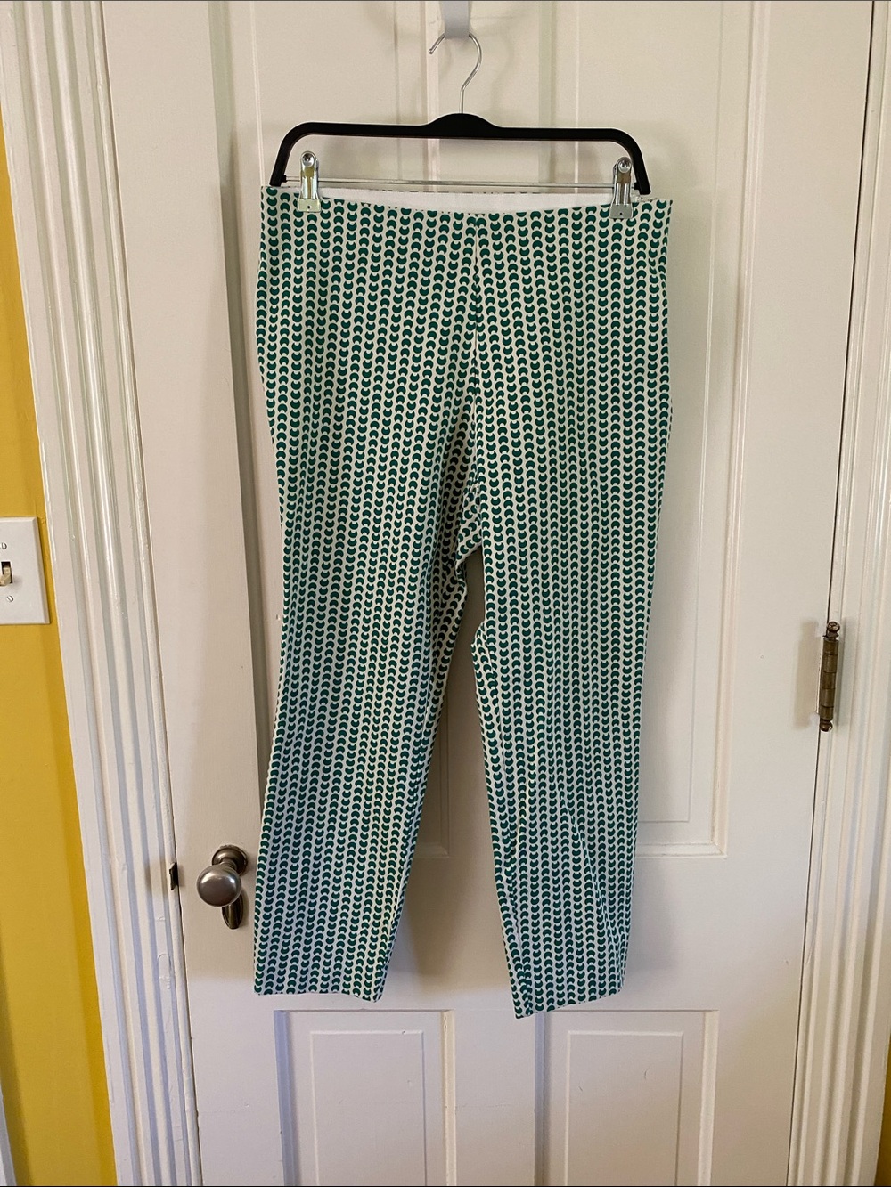 a new day Green and White Patterned Cropped Pants